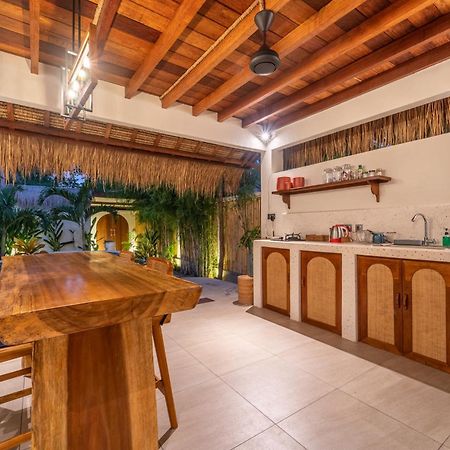 La Villa Loca Gili Air Buitenkant foto